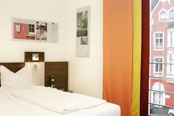 Jugendherberge Duesseldorf Ngoại thất bức ảnh